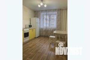 1-к квартира, посуточно, 38м2, 4/10 этаж