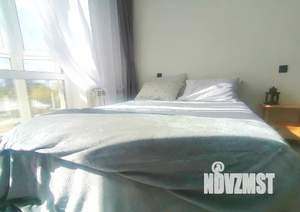 Студия квартира, посуточно, 28м2, 4/18 этаж