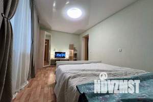 1-к квартира, посуточно, 39м2, 8/10 этаж