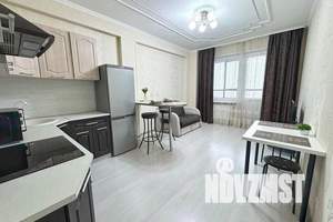 1-к квартира, посуточно, 42м2, 15/22 этаж