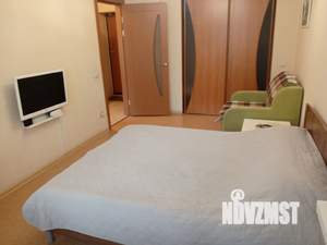 1-к квартира, посуточно, 35м2, 2/10 этаж