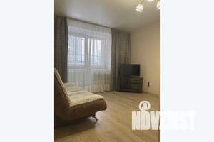 1-к квартира, посуточно, 38м2, 4/10 этаж