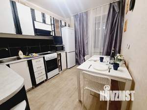 1-к квартира, посуточно, 36м2, 4/10 этаж