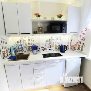 1-к квартира, посуточно, 32м2, 4/5 этаж