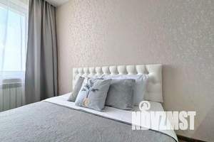 1-к квартира, посуточно, 40м2, 16/22 этаж