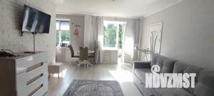 Студия квартира, посуточно, 33м2, 3/5 этаж
