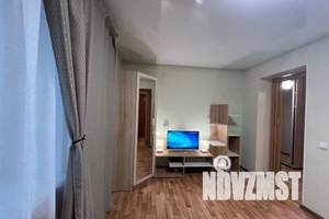 1-к квартира, посуточно, 39м2, 8/10 этаж