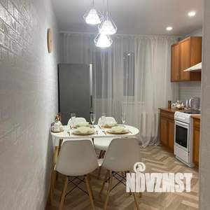 1-к квартира, посуточно, 40м2, 8/15 этаж