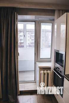 Студия квартира, посуточно, 37м2, 4/10 этаж