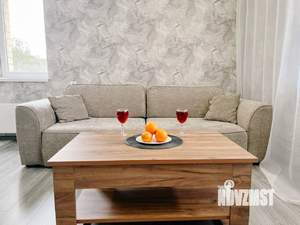 1-к квартира, посуточно, 37м2, 1/1 этаж