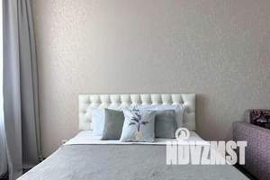 1-к квартира, посуточно, 40м2, 16/22 этаж