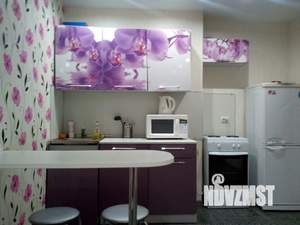 1-к квартира, посуточно, 50м2, 1/1 этаж