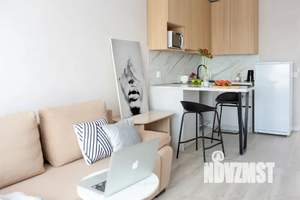 Студия квартира, посуточно, 30м2, 7/17 этаж