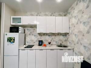 Студия квартира, посуточно, 34м2, 6/13 этаж