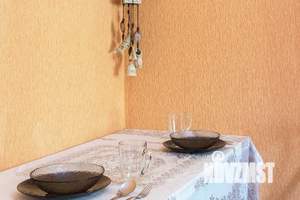 2-к квартира, посуточно, 60м2, 1/1 этаж