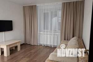 1-к квартира, посуточно, 40м2, 4/6 этаж