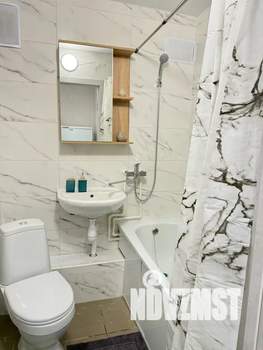 Студия квартира, посуточно, 28м2, 1/9 этаж