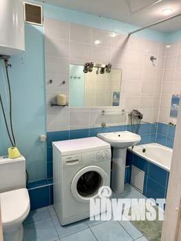 1-к квартира, посуточно, 42м2, 6/9 этаж