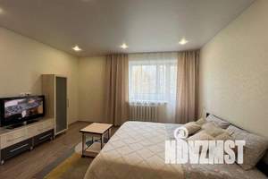 1-к квартира, посуточно, 35м2, 4/5 этаж