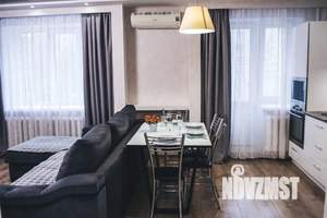 Студия квартира, посуточно, 37м2, 4/10 этаж