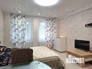 Студия квартира, на длительный срок, 34м2, 1/10 этаж