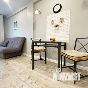 1-к квартира, посуточно, 44м2, 8/22 этаж