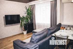 Студия квартира, посуточно, 37м2, 4/10 этаж