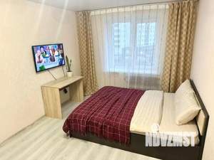 1-к квартира, посуточно, 42м2, 1/1 этаж