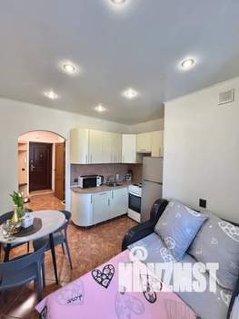 Студия квартира, посуточно, 40м2, 9/10 этаж