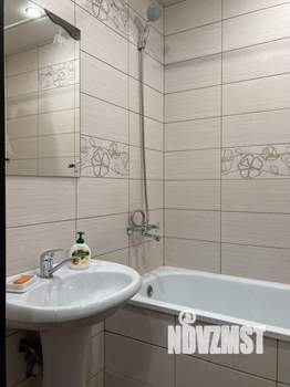 1-к квартира, посуточно, 42м2, 1/1 этаж