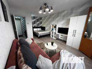 1-к квартира, посуточно, 39м2, 7/9 этаж