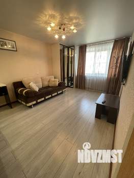 1-к квартира, посуточно, 35м2, 6/9 этаж