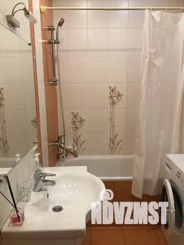 1-к квартира, посуточно, 35м2, 5/15 этаж