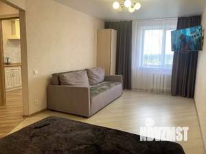 1-к квартира, посуточно, 40м2, 8/10 этаж