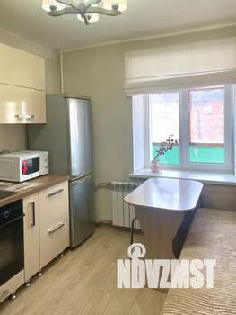 1-к квартира, посуточно, 37м2, 2/10 этаж