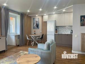 Студия квартира, посуточно, 35м2, 2/9 этаж