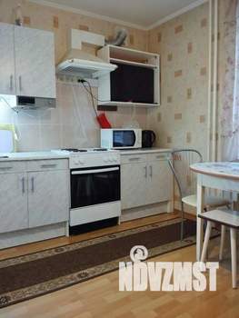 1-к квартира, посуточно, 39м2, 1/1 этаж