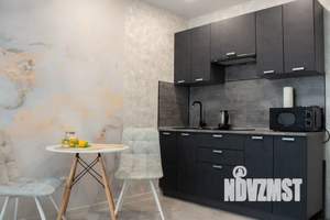 Студия квартира, посуточно, 34м2, 10/17 этаж