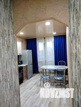 1-к квартира, посуточно, 35м2, 6/9 этаж