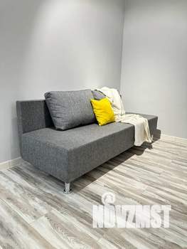 Студия квартира, посуточно, 35м2, 1/5 этаж