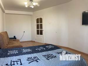1-к квартира, посуточно, 40м2, 9/16 этаж