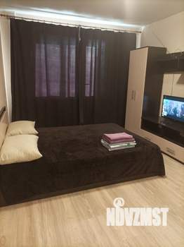 Студия квартира, посуточно, 32м2, 13/18 этаж