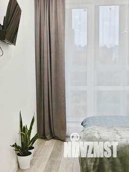 Студия квартира, посуточно, 28м2, 4/18 этаж