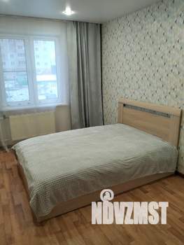 1-к квартира, посуточно, 42м2, 1/10 этаж