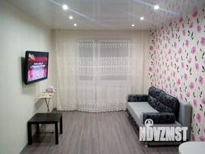 1-к квартира, посуточно, 50м2, 1/1 этаж