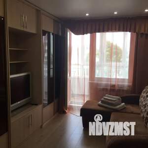 Студия квартира, посуточно, 25м2, 4/17 этаж