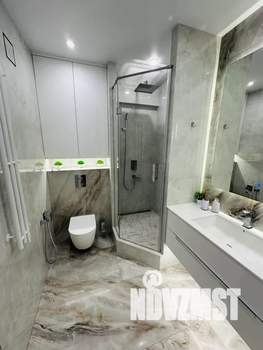 Студия квартира, посуточно, 39м2, 12/18 этаж