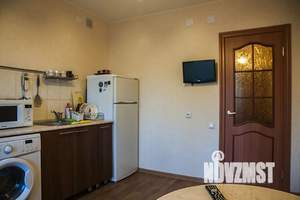 1-к квартира, посуточно, 42м2, 1/10 этаж