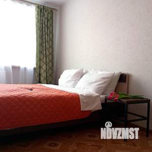 1-к квартира, посуточно, 40м2, 2/18 этаж
