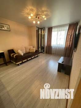 1-к квартира, посуточно, 35м2, 6/9 этаж